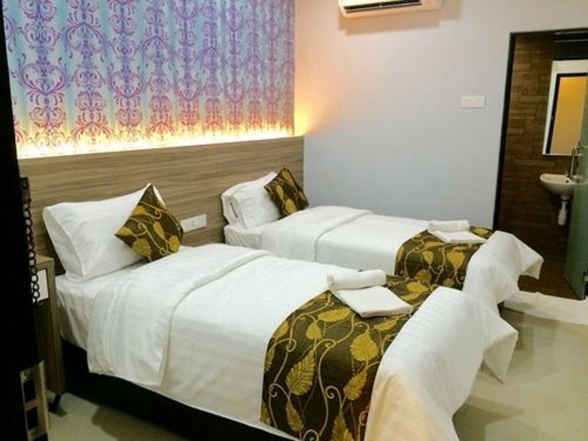 D'Metro Hotel Shah Alam Extérieur photo