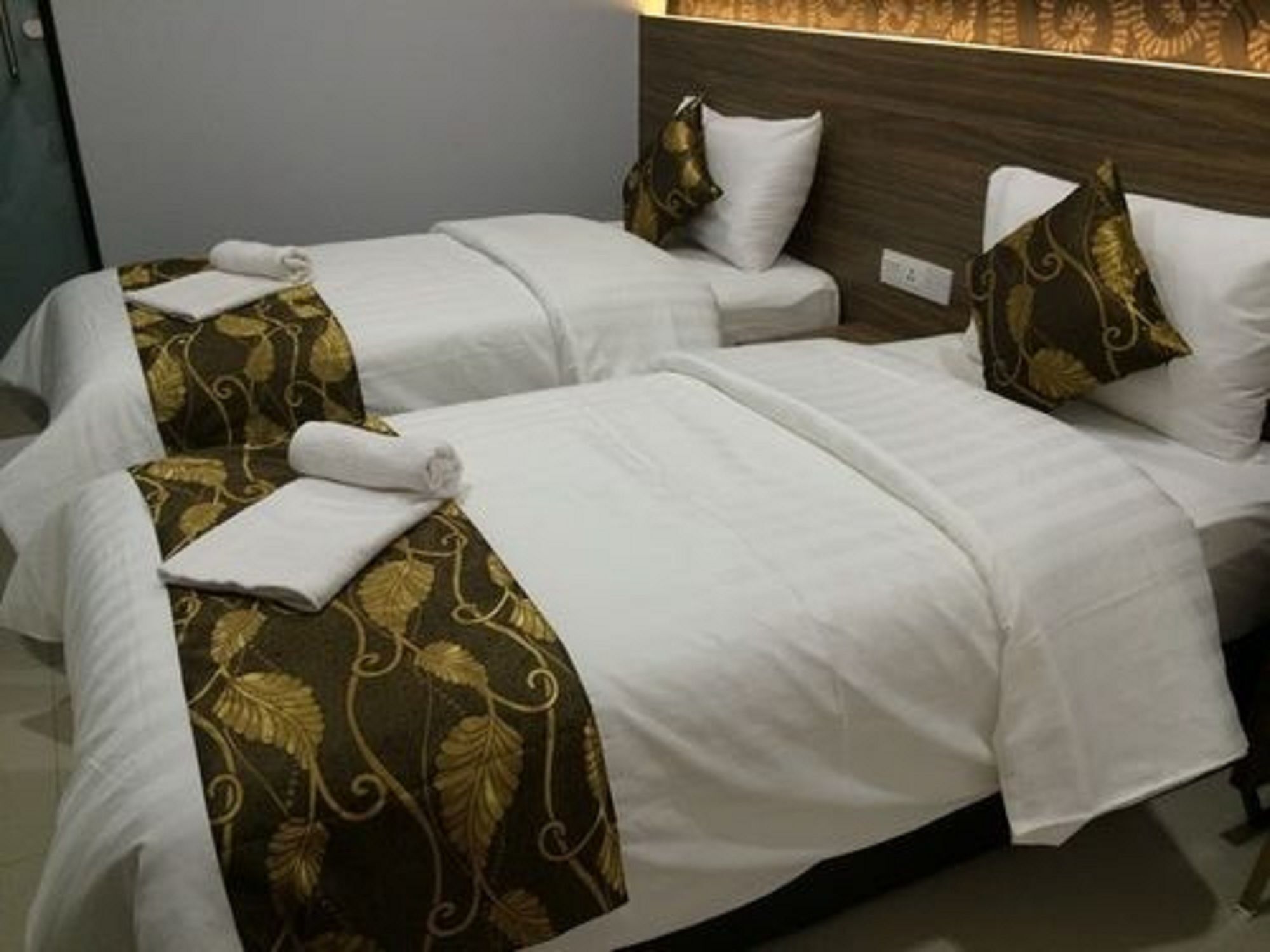 D'Metro Hotel Shah Alam Extérieur photo